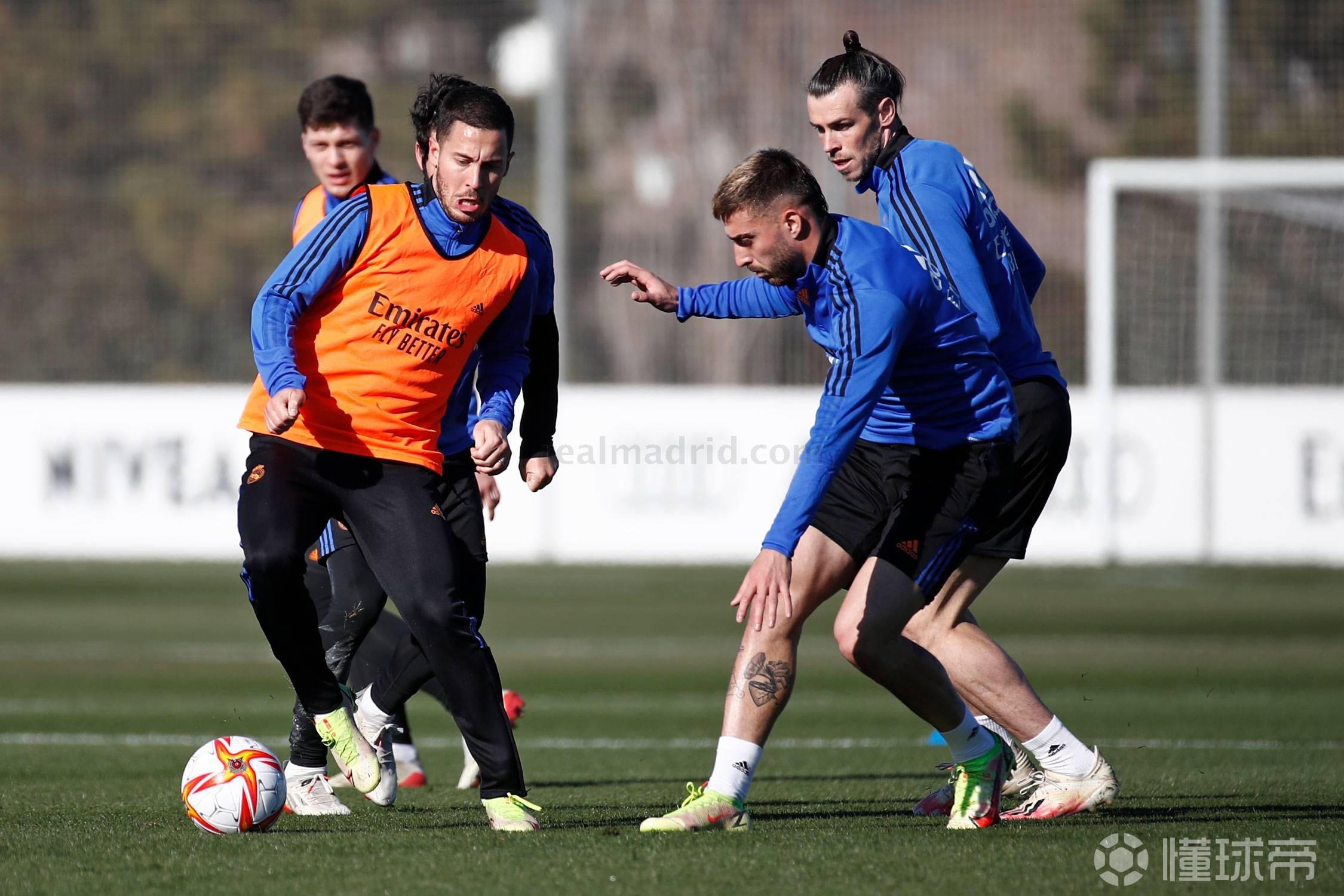 九游娱乐APP-转会期北京首钢调整名单以备国王杯意大利杯今晚攻防权衡，现场解说直呼：尼斯围绕欧联手感冰凉